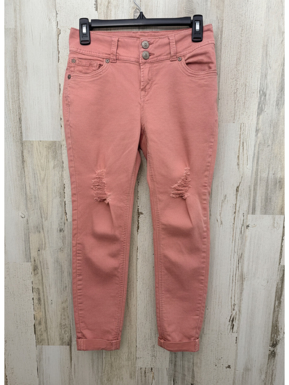 WallFlower Women’s Size 5 Coral Pink Distressed Skinny Jeans
